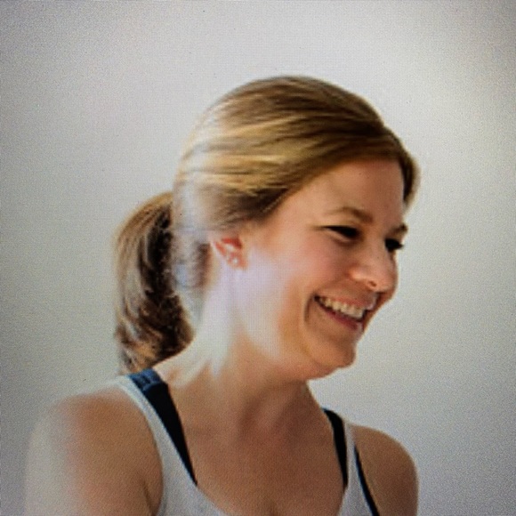 Meet your Posher, Jessica - Picture 2 of 4